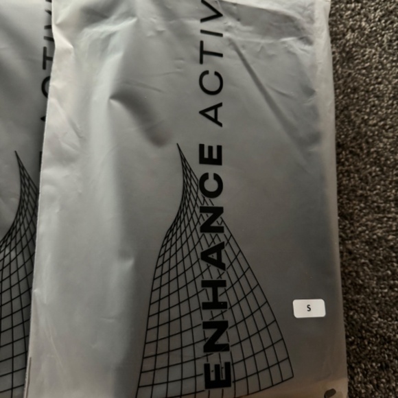 Enhance Active Compression Leggings - Picture 7 of 8